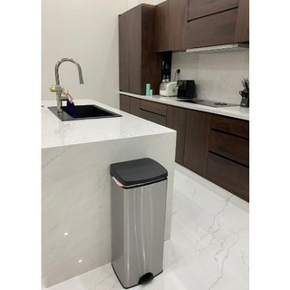 Thùng rác đạp vuông cao 22lít inox trắng đen đỏ