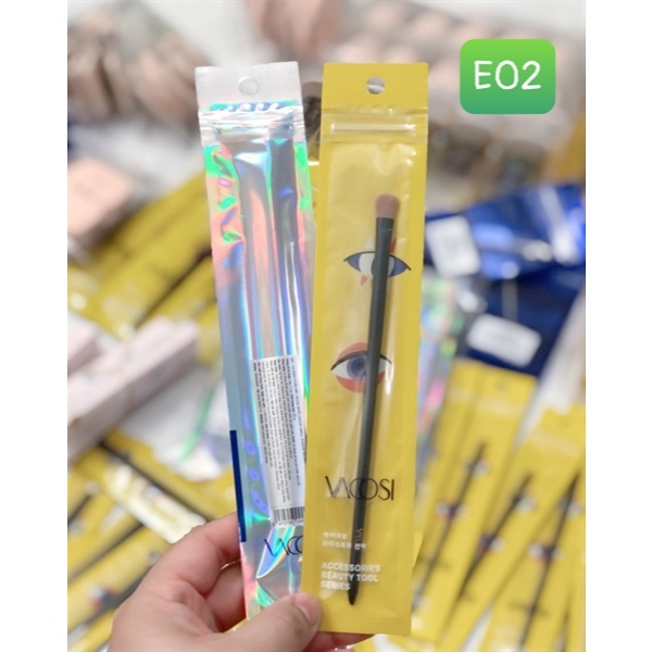 Cọ Mắt Vacosi E02 - 1 Cây