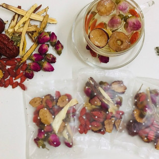 Set trà hoa hồng cam thảo