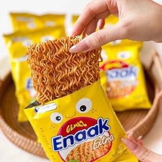 Snack mì trẻ em Enaak Indonesia vị gà truyền thống thùng 24 gói x 30g