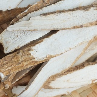 Bạch Chỉ khô thơm nguyên chất 100 gram.