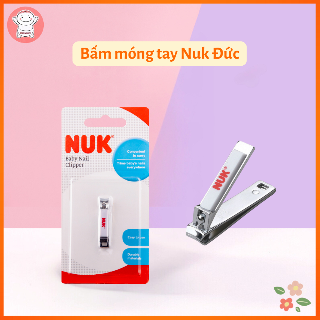 Bấm móng tay cho bé Nuk Đức