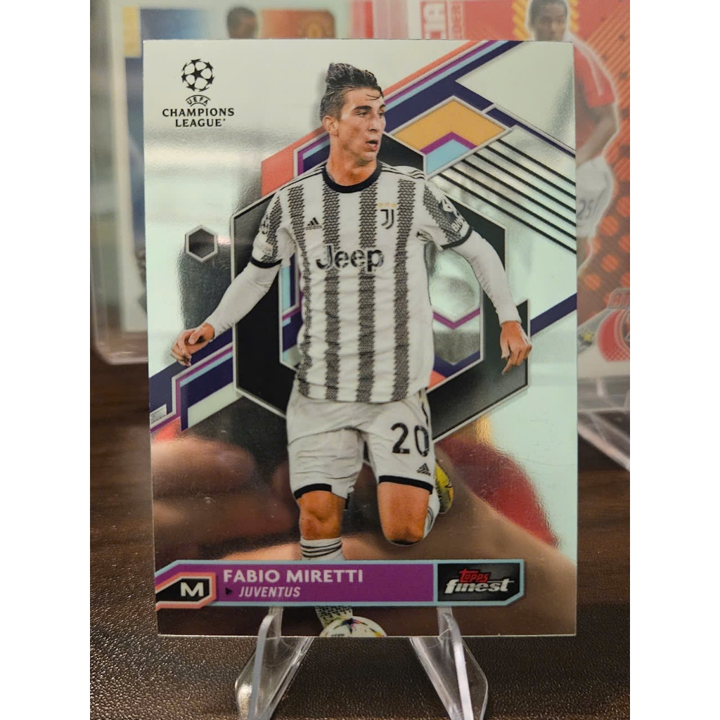 Thẻ Fabio Miretti Topps Finest Champions League 2021/2022 (Juventus) (21/22)
