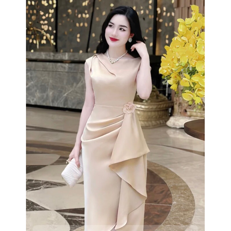 Đầm dự tiệc chất lụa satin xếp ly xẻ tà sang chảnh