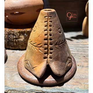  Lư xông trầm bếp xông thảo mộc gỗ thơm gốm chăm. 