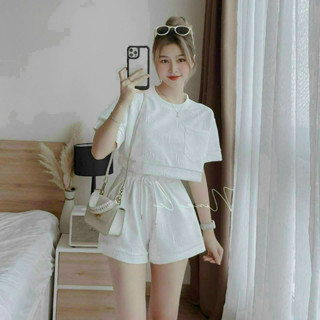 Set bộ thời trang nữ sang chảnh chất bố dạ chữ dập nổi áo croptop cổ tròn có túi quần short lưng thun dài mini cá tính