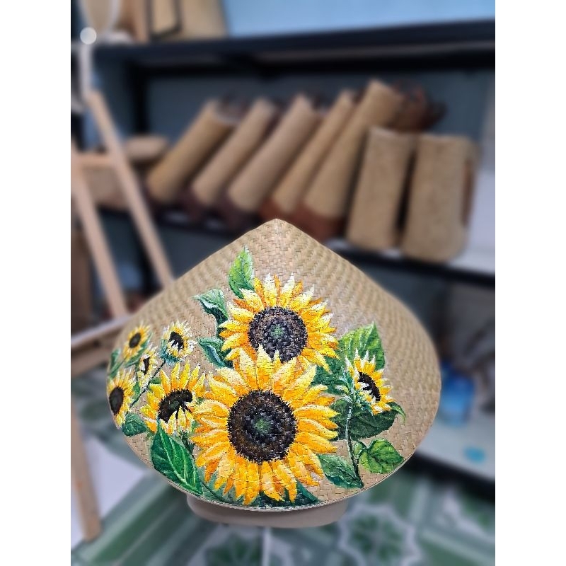 Nón Cỏ Bàng Huế vẽ hoa hướng dương