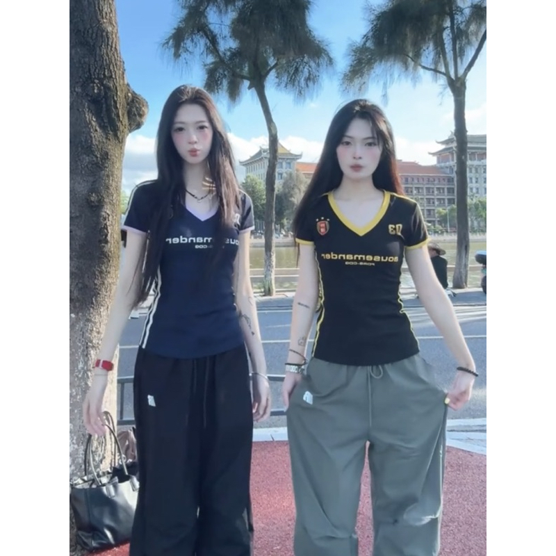 Áo Croptop Kiểu Thun Babytee ôm body Huy Hiệu | BigBuy360 - bigbuy360.vn