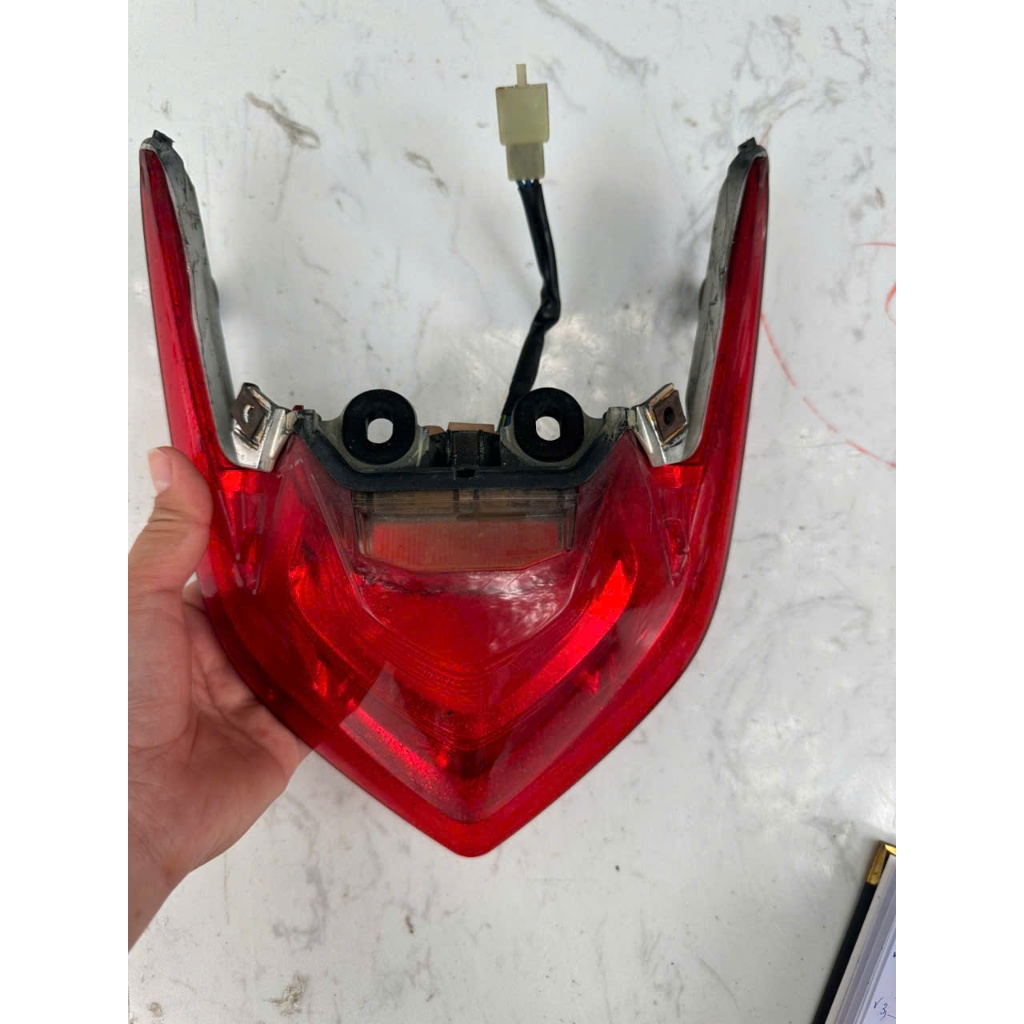 cụm đèn hậu yamaha nouvo 4 (hàng zin tháo xe )