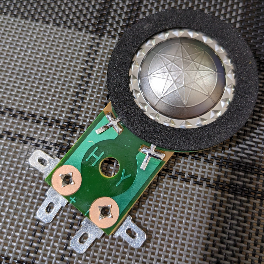 Côn treble 250 Xịn Râu Dẹp màng titanium có mút EVA cách âm