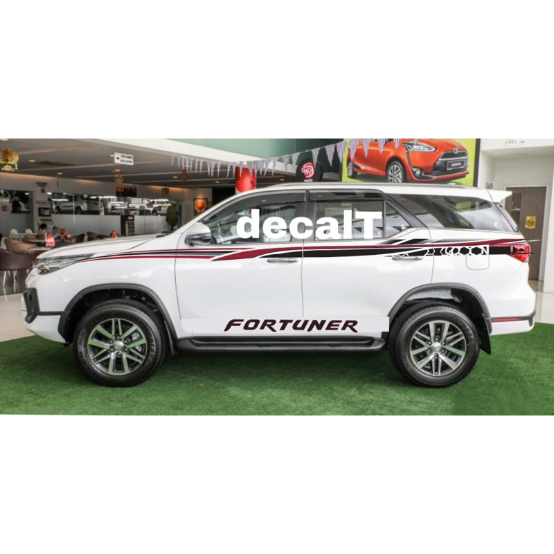 Tem Dán Sườn Xe Fortuner Mẫu Mới. Tem Dán Sườn Xe Fortuner (F1017)