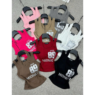 ÁO 3 LỖ CỔ YẾM IN CHỮ FOM CROPTOP CÓ KÈM MÚT ĐỆM