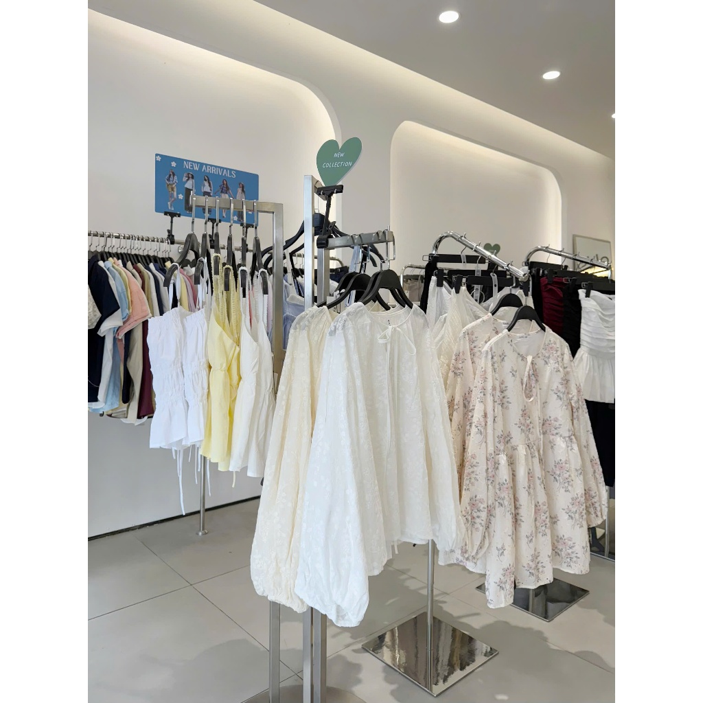 (ẢNH OLDSCHOOL) ÁO BABYDOLL  ren thô boil tay bồng chun cổ V buộc nơ MYRA TOP | BigBuy360 - bigbuy360.vn