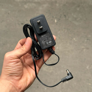 Adapter nguồn 12V 1.5A