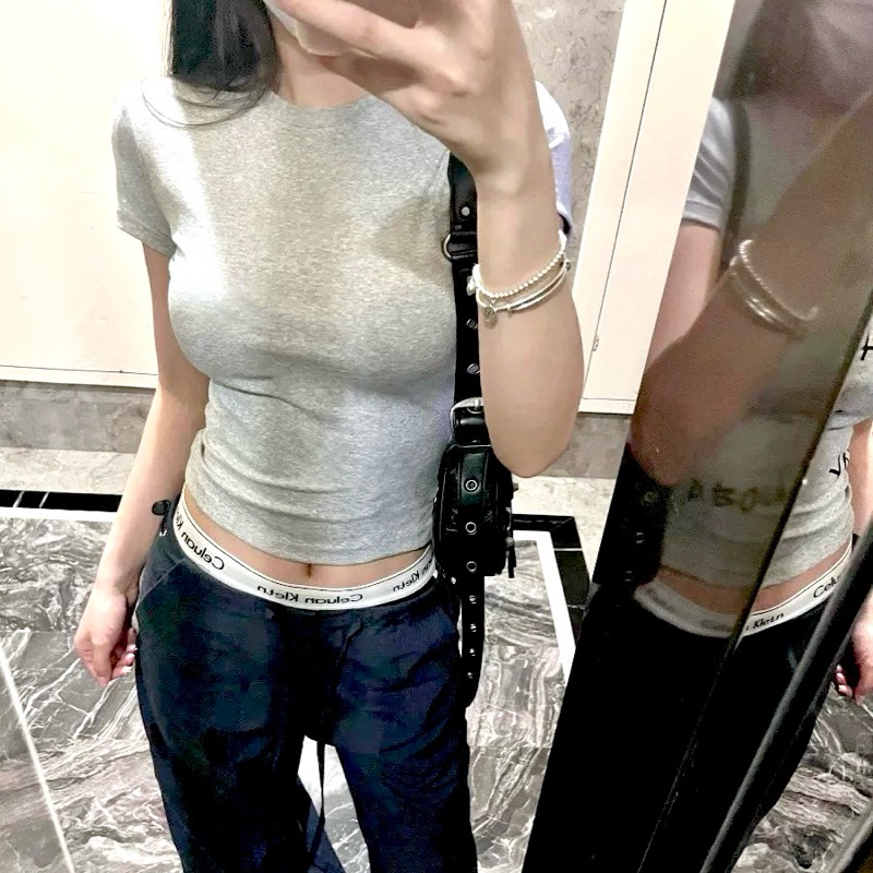 Áo thun trơn cổ tròn thắt eo tôn dáng chất thun co dãn ôm body fit dáng siêu đẹp HA36 | BigBuy360 - bigbuy360.vn