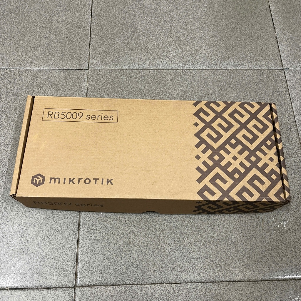 Router cân bằng tải chuyên dụng Mikrotik RB5009UG+S+IN hàng chinh hãng mới 100%