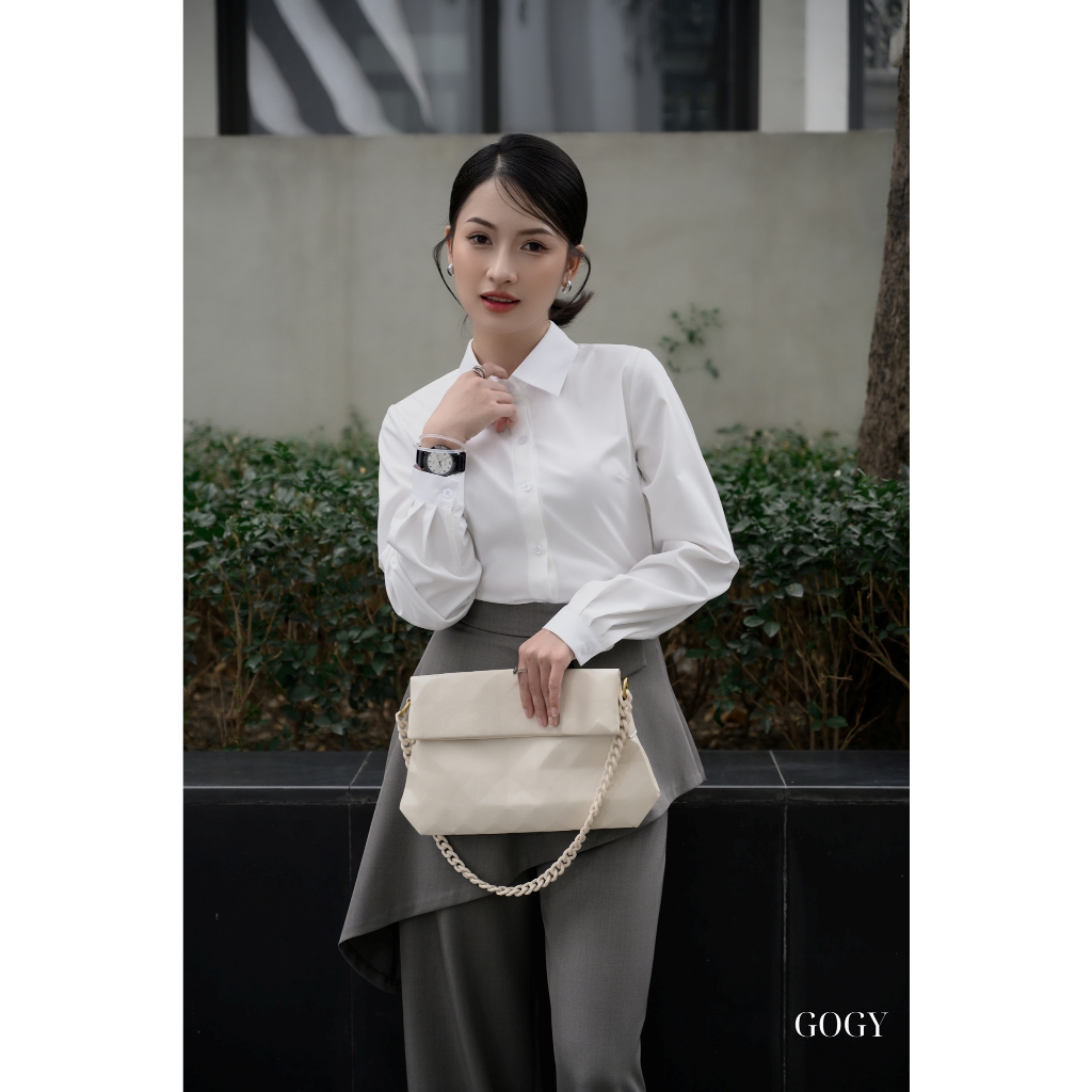A - 03 Áo sơ mi trắng basic form ôm vừa người