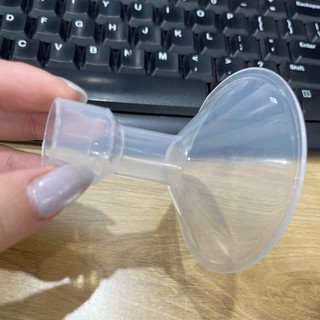 1 đôi phễu nhựa size 15
