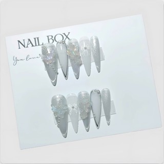 [LA59] Nailbox thiết kế - Mã sơn thạch mắt mèo trắng đính charm hồ điệp