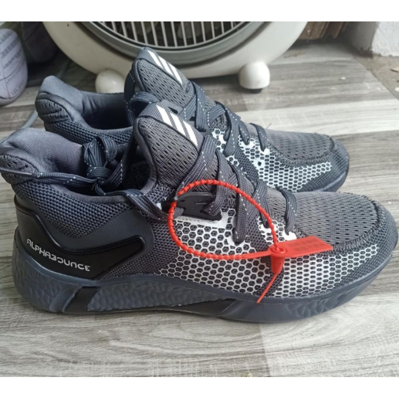 Giày thể thao Alpha bounce . Giày sneaker nam