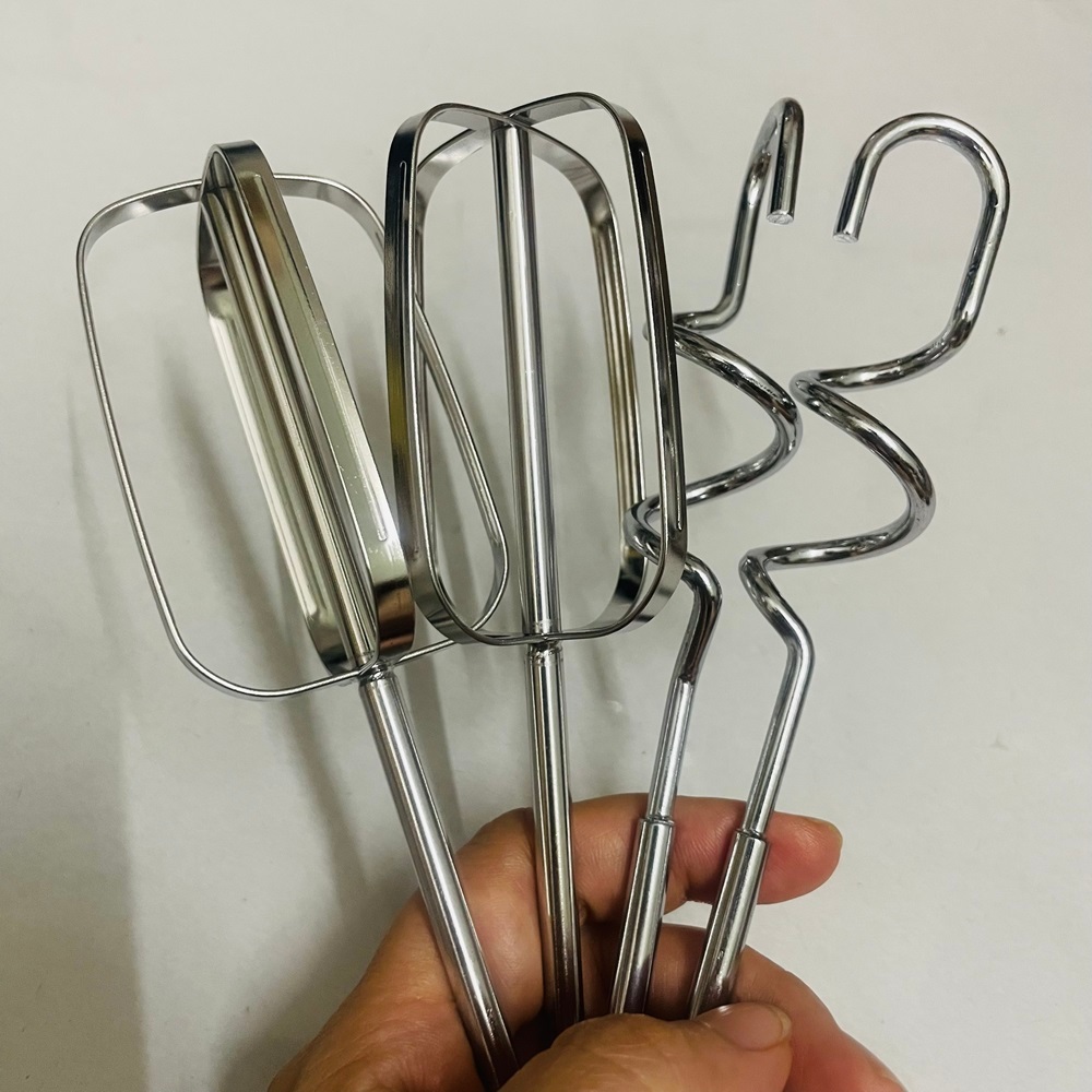 Que đánh trứng Máy BlueStone HMB-6338/6333S Chất liệu Inox dày dặn