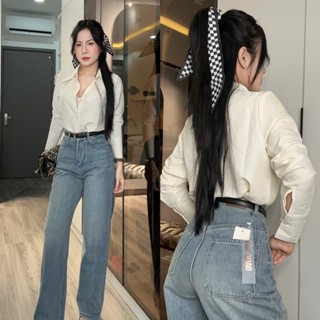 THE QUẠO - Quần Jeans Nữ Lưng Cao Túi Vuông Màu Xanh Phủ Bụi Nhẹ S1103_613