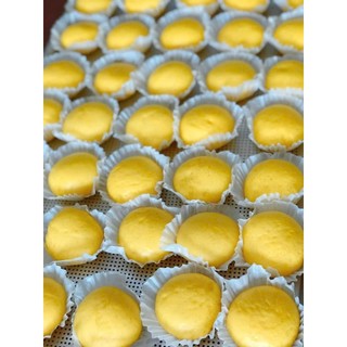 Sét 6 Bánh Bao Nhân Kim Sa có nhân bùi bùi của trứng muối