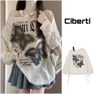 Áo thun dài tay cotton rách trễ vai thêu nổi butterfly Ciberti