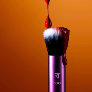 Cọ Tán Kem Lót Mắt Blend Tán Màu Mắt RT REAL TECHNIQUES Deluxe Crease RT 300