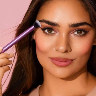 Cọ Tán Kem Lót Mắt Blend Tán Màu Mắt RT REAL TECHNIQUES Deluxe Crease RT 300
