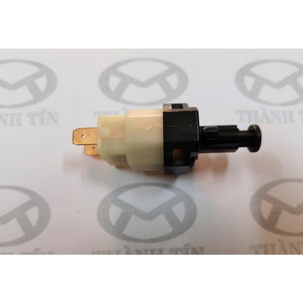 Công tắc báo phanh ( 2 rắc cắm) Daewoo Matiz