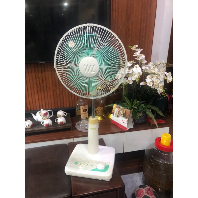 quạt nhật bãi nationa đã đổi điện 220v rất tiện dùng