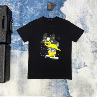 Áo Thun Nam Nữ Form Rộng In Hình Chú Cún Cầm Ô Sành Điệu Trẻ Trung, Chất Vải Cotton co dãn 2 chiều hottrend 2025[M20]