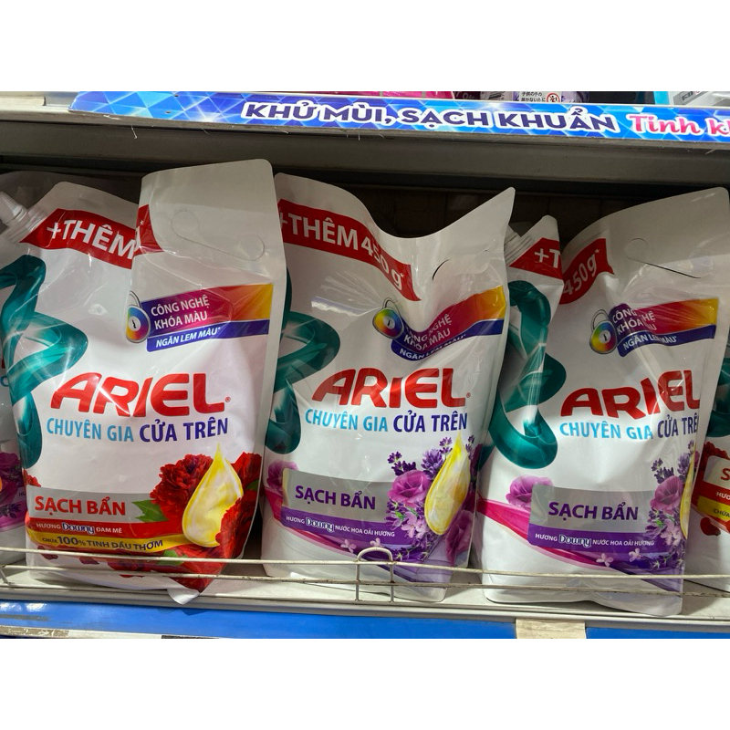 Nước giặt Ariel cửa trên 3,2kg