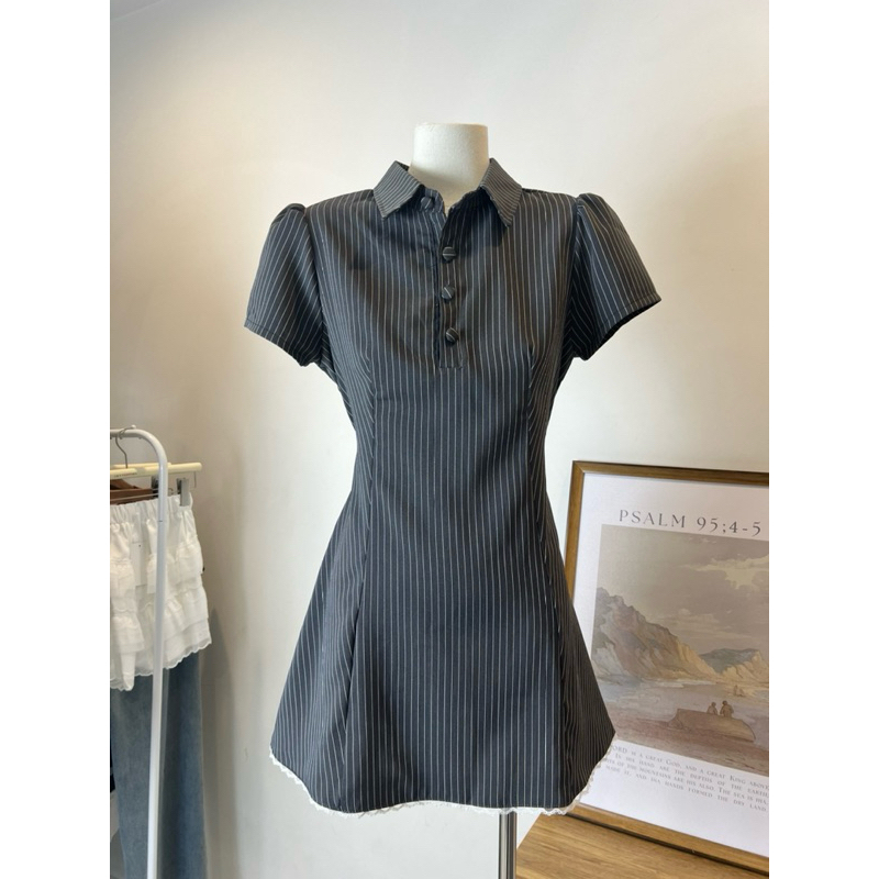 Lily.clothes- (Sẵn) Váy sơ mi kẻ sọc viền ren dáng ngắn cúc bọc khoá kéo sau lưng kèm quần bảo hộ rời (V02) | BigBuy360 - bigbuy360.vn