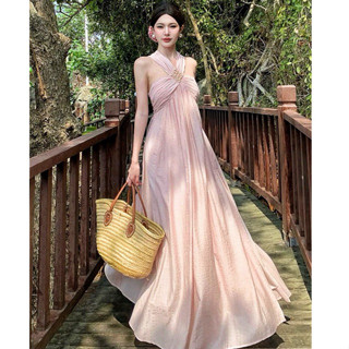 Đầm Maxi Hồng Baby Cổ Chéo Đính Ngọc Có Mút Ngực Xẻ Tà Đi Chơi Đi Biển Nàng Thơ