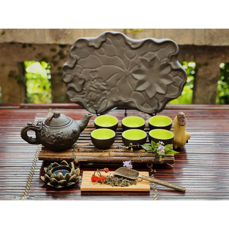 Bộ ấm chén sen khay lá sen gốm Bát Tràng
