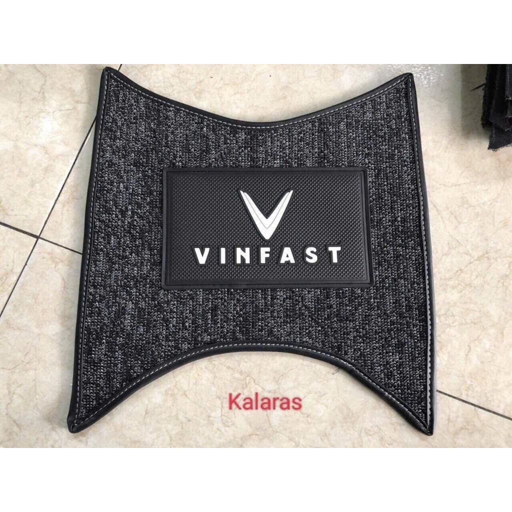 Thảm lót chân xe máy điện vinfat Klara ,A1,A2,KlaraS ,S1,S2 ;neo