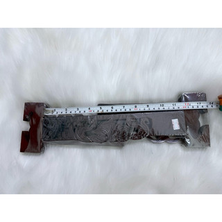 Chân,giá để khung hình thờ. Bề ngang khung hình bao nhiêu cm cộng thêm 5cm  ra số chân ,giá cần đặt