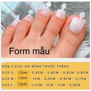 Nailbox thiết kế, màu hồng , móng chân gắn đá pha lê - 134