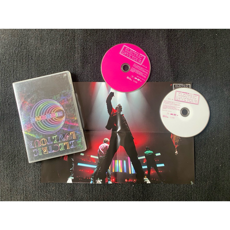 BigBang album dvd Nhật electric love tour đã khui seal, gồm 2 dvd cá box đồ như hình.