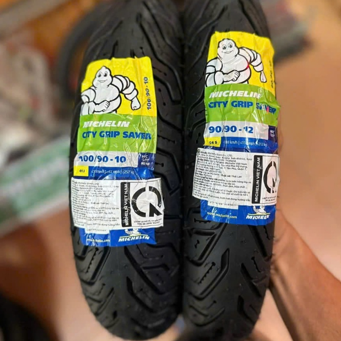 Michelin  city grip save đủ các size mâm 10.mâm 12 dành cho xe ga...size 90/90-12,100/90-10,110/70-1