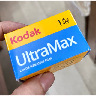 Kodak Ultramax 400 36exp Date 02/2027 film 35mm loại hộp lẻ Single box 1 hộp có 1 cuộn