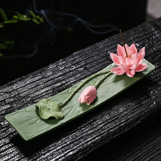Đế cắm nhang , khay đốt trầm hương hoa sen gốm sứ đắp nổi