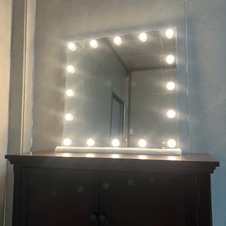 120x80cm Gương soi trang điểm đèn led AAArealhome VGKV Led cảm ứng 3 màu 12v