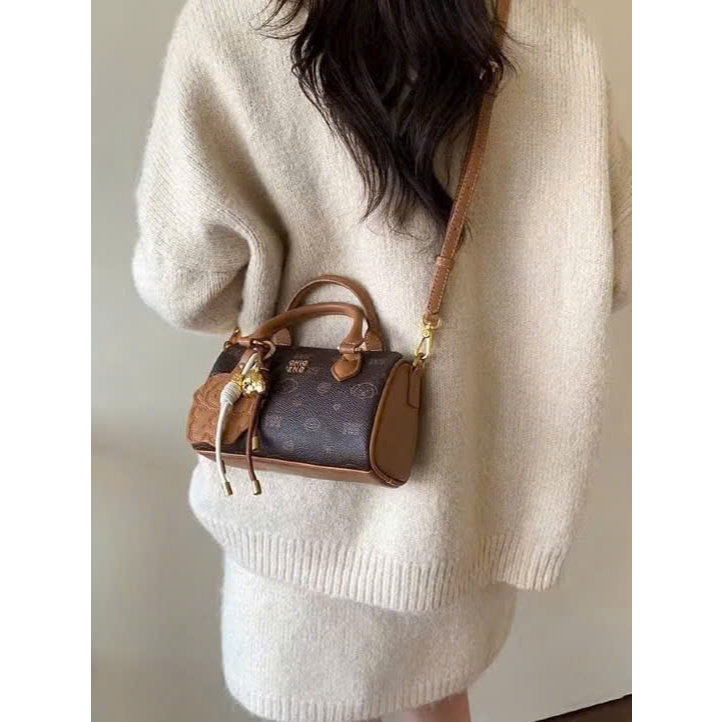 Túi trống Chio'2nd size 19 túi xách nữ đeo chéo đeo vai cầm tay tặng kèm charm mẫu mới 2025 - HT104 | BigBuy360 - bigbuy360.vn