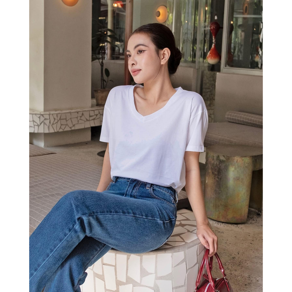 HASHTAGEM - Áo Thun Nữ VSS.00 Chất Cotton Tay Ngắn Cổ Tim Màu Trắng Trơn Freesize Dưới 58kg