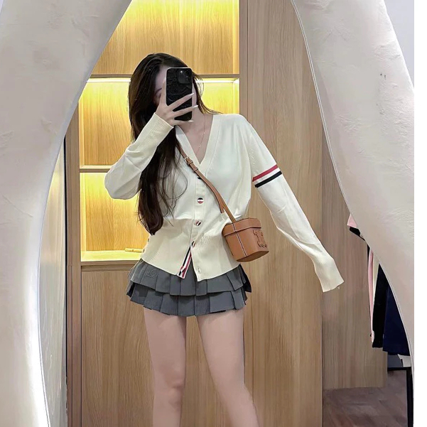 Áo cadigan nữ siêu xinh cực hot mẫu mới 2025, áo khoác siêu xinh siêu nhẹ nhàng | BigBuy360 - bigbuy360.vn