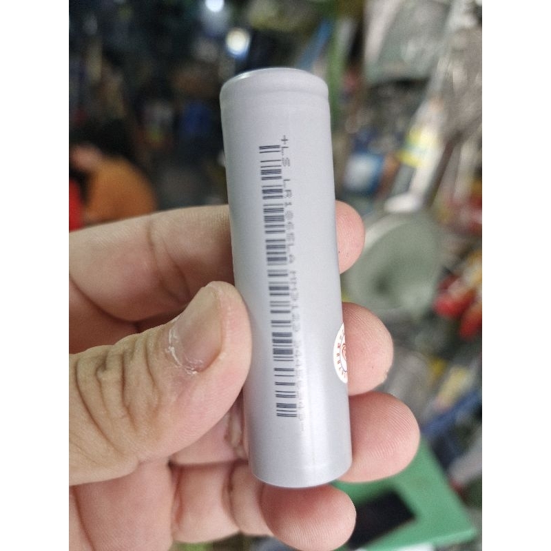 Lishen 18650 dung lượng đů 2000 mA, dòng xã 10 c..mới 100/100.