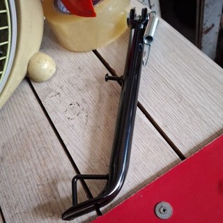 Chống nghiên xe đạp điện  bánh22 inch, chân chống xe đạp điện bắt lò xo phía sau dùng cho, Cap A  ,pega, hkbike,